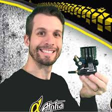 Ryan Lutz's Instagram, Twitter & Facebook