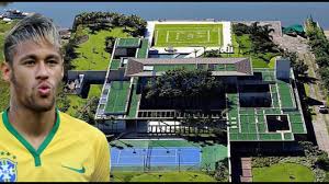 When neymar joined santos and succeeded as a youth footballer, he was paid a considerable amount of money which helped his family acquire their first property. Neymar Luxury Life Net Worth Salary Business Cars House Family Biography Youtube