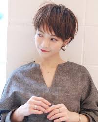 大人可愛い オン眉ショート 代官山の美容室 ミドルダイカンヤマ middle daikanyama スタイリスト丸岡 奈央の髪型 ヘアスタイル lala ララ オン眉 女性の短い髪 ヘアスタイル