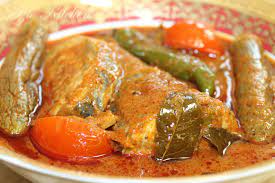 Guna ikan saiz besar seperti ikan merah,jenahak atau tenggiri. Kari Ikan Tenggiri Mamak Style Azie Kitchen