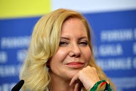 Funeral home services for cecilia are being provided by richard j. Ya No Somos Los Mismos Dice La Actriz Cecilia Roth Ante La Pandemia Cnn Video