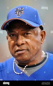 Sandy alomar sr hi-res stock photography and images