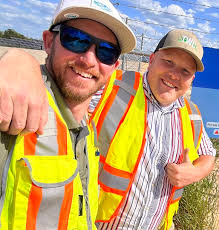 Titus Williamson's Instagram, Twitter & Facebook