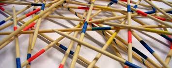 Antes de comenzar la actividad reúne los materiales junto a tu hijo/a y busca un espacio cómodo y seguro para realizar la experiencia. Mikado Guias Practicas Com