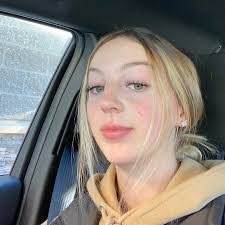 Ava Voss's Instagram, Twitter & Facebook