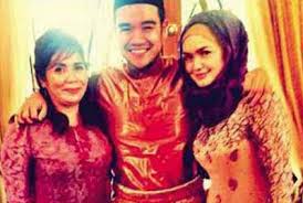 Gambar Terkini Datuk Siti Nurhaliza Dan Bekas Isteri Datuk K Datin Tengku Zawiyah Tengku Izham Siti Nurhaliza Women Fashion