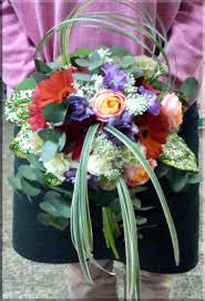 フラワーアレンジを作るのに大切なグリーン 葉物 の役割 花あしらい工房 フラワーアレンジメントの作り方