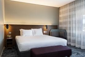 Offering hotel guests superior services and a broad range of amenities, holiday inn express bangkok sukhumvit 11 is committed to ensuring that your. Holiday Inn Express Newcastle Hunterhunter
