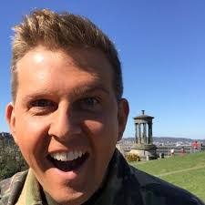 Sandy Forrest's Instagram, Twitter & Facebook