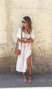 Boho Street Style Inspiration White Kaftan Dress Gladiator Sandals Casual Chic Summer Look Boho Street Style Boho Chic Outfits Fashion