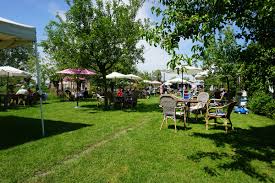 The kwakel is a village in the municipality of uithoorn, north holland, the netherlands, near the border with south holland. Theetuin De Kwakel Indebuurt Woerden