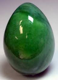 Top Ten Rarest Gems Jadeite Cost 3 Million Carat Usd The Record Price For A Single Piece Of Jadeite Jewelry Was Set A Rare Gems Rare Gemstones Minerals