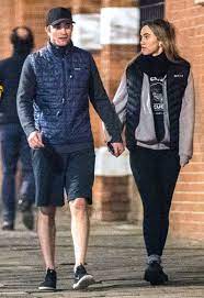 The actors reportedly went into the romance not wanting. Robert Pattinson And Suki Waterhouse Hold Hands On A Romantic Stroll In London Robert Pattinson Suki Waterhouse Robert