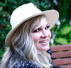 Split entry foyer design ideas and decor suggestions