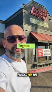 How Does Logan's Roadhouse Season Their Steak