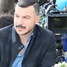 النجم السوري بدا فخورًا بنفسه وبشكله الذي تغيّر بعد كلّ هذه السنوات. Ø¨Ø§Ù„ÙÙŠØ¯ÙŠÙˆ Ø¨Ø§Ø³Ù„ Ø®ÙŠØ§Ø· ÙŠÙ†ØªØ¸Ø± Ù…ÙˆÙ„ÙˆØ¯Ù‡ Ø§Ù„Ø«Ø§Ù†ÙŠ Ù‡Ø°Ø§ Ø¬Ù†Ø³Ù‡ ÙˆÙ‡Ø°Ø§ Ù…Ø§ Ù‚Ø§Ù„Ù‡ Ø¹Ù† Ø§Ù„Ø·Ø¨Ø® Ù‚Ù†Ø§Ø© Ø§Ù„ØªØºÙŠÙŠØ± Ø§Ù„ÙØ¶Ø§Ø¦ÙŠØ©