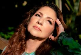 Gloria Estefan protagonizará el concierto principal de la Hispanidad 2025  en España. — Correo Cultural