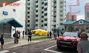 More images for toa payoh » Woman Apprehended After Locking Herself In Toa Payoh Hdb Flat
