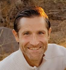 Alex Cushman's Instagram, Twitter & Facebook