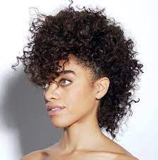 Holiday Curls Get An Edgy Update Spritz Bumble And Bumble Curl Primer All Over Naturally Dried Second Day Hair T Hair Styles Hairstyle Second Day Hairstyles
