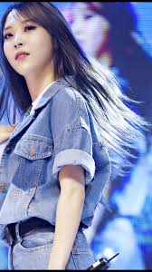 Pin By Gracie Camp On Kpop Mamamoo Moonbyul Moonbyul Mamamoo