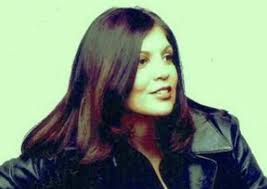 Dee Major's Instagram, Twitter & Facebook