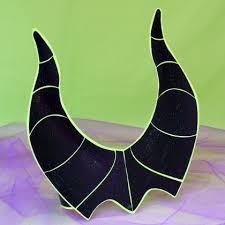Get the maleficent horns diy tutorial to make these mickey ears at home (just cut and glue)! 12 Maleficent Horns To Make Guide Patterns