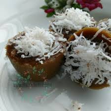 Seperti yang saya tulis sebelum ini, saya ada menyalin beberapa resepi kuih lompang. Resepi Kuih Lompang Paling Sedap