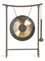 A gongnote 1 is an east and southeast asian musical percussion instrument that takes the form of a flat, circular metal disc which is hit with a mallet. Pin De Christopher Stark En Github Leftovers Instrumentos Musicales Musicales Musical