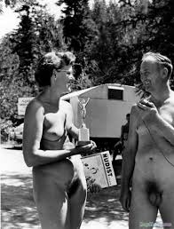 Лохматые ретро нудисты. 1960-е - 1980-е. г. ( 90 фото ) 18 +: foto_history  — LiveJournal