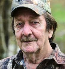 Lori Creech's Instagram, Twitter & Facebook