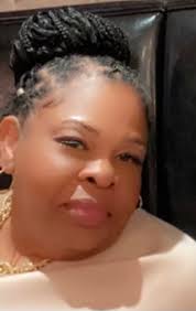 Let's not forget that even Zani is just a staff in The Montelli's She's  wearing a Christian Louboutin High heels while fighting. Mommy can also  provide 🫦