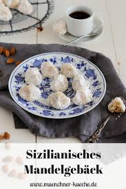 Pasta Di Mandorle Sizilianisches Mandelgeback Munchner Kuche Rezept Mandelgeback Geback Platzchen Backen Rezepte