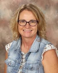 Amy Lacey's Instagram, Twitter & Facebook