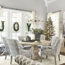 17 easy diy christmas window decorations best holiday ideas tips on decorating window sills for the holidays 70 awesome christmas window décor ideas digsdigs add cheer to your windows by decorating them for christmas window sill decorations for christmas bird 70 Awesome Christmas Window Decor Ideas Digsdigs