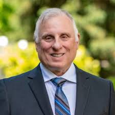 Emanuel Pirvulescu (he/him)