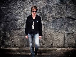 Per gessle — per håkan gessle (nació el 12 de enero,de 1959) es el compositor y componente lider masculino de las bandas suecas gyllene tider y roxette. Per Gessle Geht Mit Roxette Im Herbst Wieder Auf Tournee