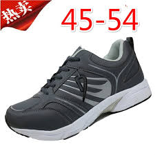 Tanya jurujual tu, dia tengok kaki, bagi saiz kasut yang dia rasakan sesuai untuk di cuba. Large Size Men Shoes Eu 45 46 47 48 49 50 5152 53 54 Plus Size Shoes Sneakers Men Kasut Plus Size Kasut Saiz Besar Kasut Lelaki Saiz Besar 53 Large Size Shoes 54 Black Shoes Men Shopee Malaysia