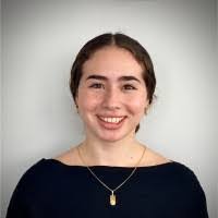 Eliza Knapp's Instagram, Twitter & Facebook