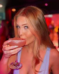 Ireland V Bennett•(@ireland.v.bennett) • Instagram 사진 및 동영상