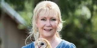 Kathy Rogers's Instagram, Twitter & Facebook