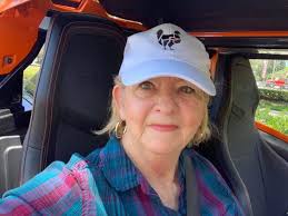 Jacqueline Raby's Instagram, Twitter & Facebook