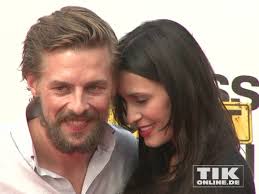 Seine freundin doris golpashin versteckt klaas dagegen lieber vor den augen der welt. Klaas Heufer Umlauf Mit Doris Golpashin Tikonline De