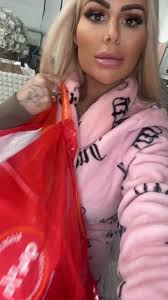 Incredible Weight Loss Journey: Megan Borrowman's Haul