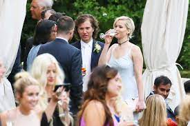 The hunger games actress, who tied the knot with cooke maroney in october 2019,. Jennifer Lawrence Attends Italy Wedding Jennifer Lawrence Wedding Guest Photos