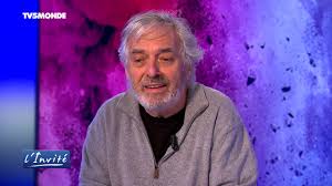 Jean-Paul DUBOIS : "Tous les hommes n'habitent pas le monde de la ...
