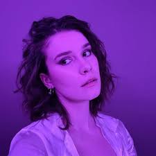 Kendra Bidwell's Instagram, Twitter & Facebook