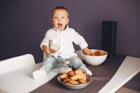 Pancake merupakan hidangan sarapan yang bergizi, lengkap mengandung karbohidrat dari terigu, protein dari telur, dan berbagai vitamin mineral jika disajikan dengan buah. Mpasi Untuk Bayi 11 Bulan Ini Lezat Dan Kaya Gizi Yuk Coba Buat Pancake Ayam Dan Jamur Semua Halaman Nakita