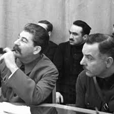 The country extends from the gulf of finland to the pacific ocean, and was part of the ussr from 1922 to 1991. Donosy Pisalo Ne Gosudarstvo A Grazhdane Pochemu Rossiya Nikogda Ne Otkazhetsya Ot Sovetskogo Proshlogo I Kto Otvetit Za Stalinskij Terror Politika Rossiya Lenta Ru