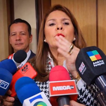 Celeste Amarilla (Paraguayan senator), on Kylian Mbappé🗣🗣🗣 "This brute  hasn't even learned to write. Instead of breastmilk, he grew up sucking on  coconuts, and the most educated creatures he ever heard were